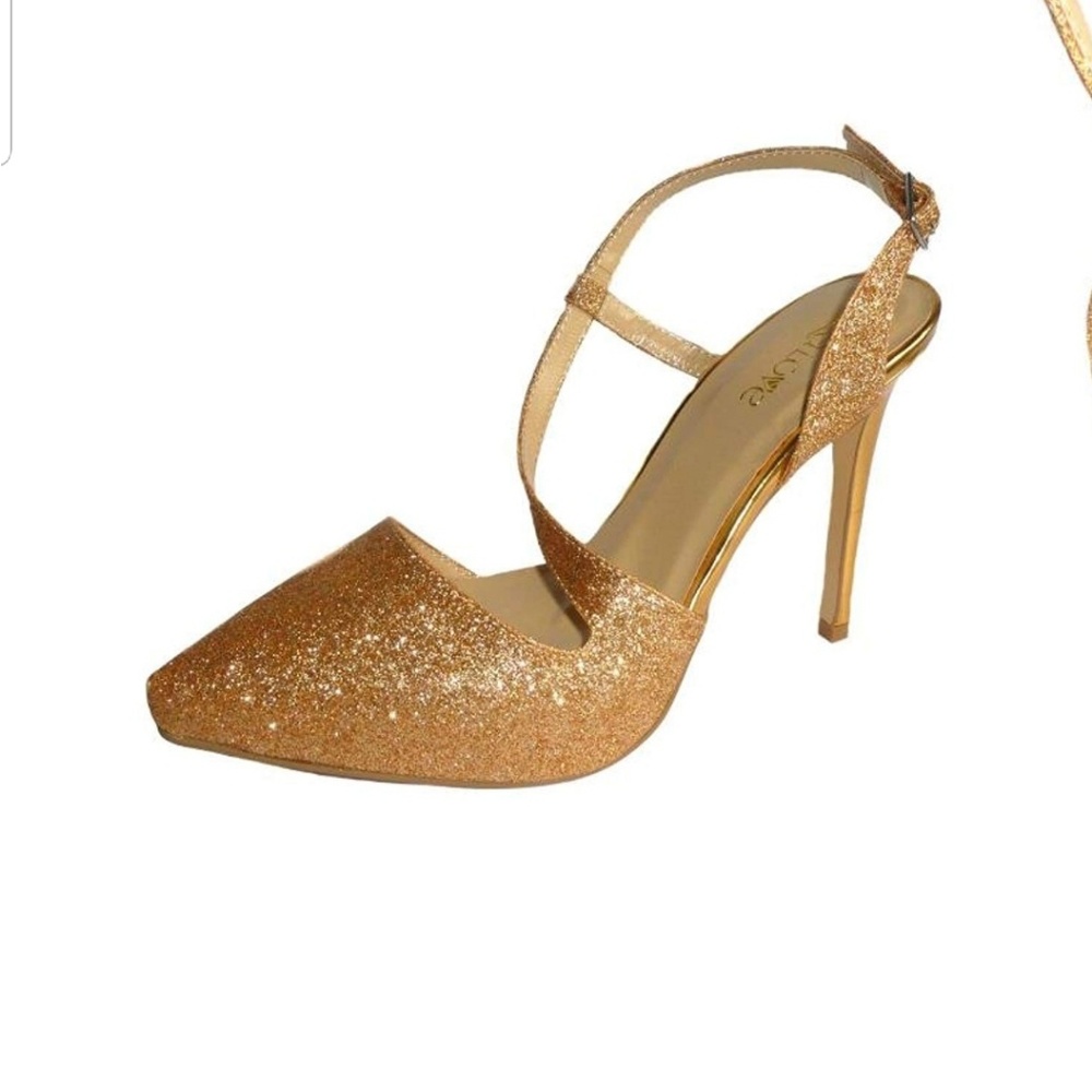 Heels - Picture 2 of 8